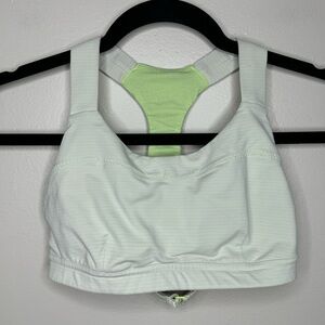 LuLuLemon Hook Me Up Bra